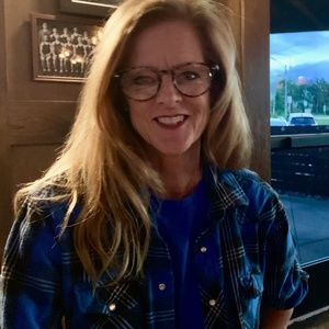 Meet your Posher, Janis